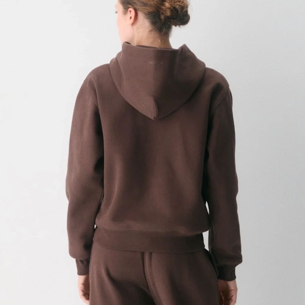ARITZIA - TNA sweatfleece cozy zip up hoodie - Picture 9 of 9
